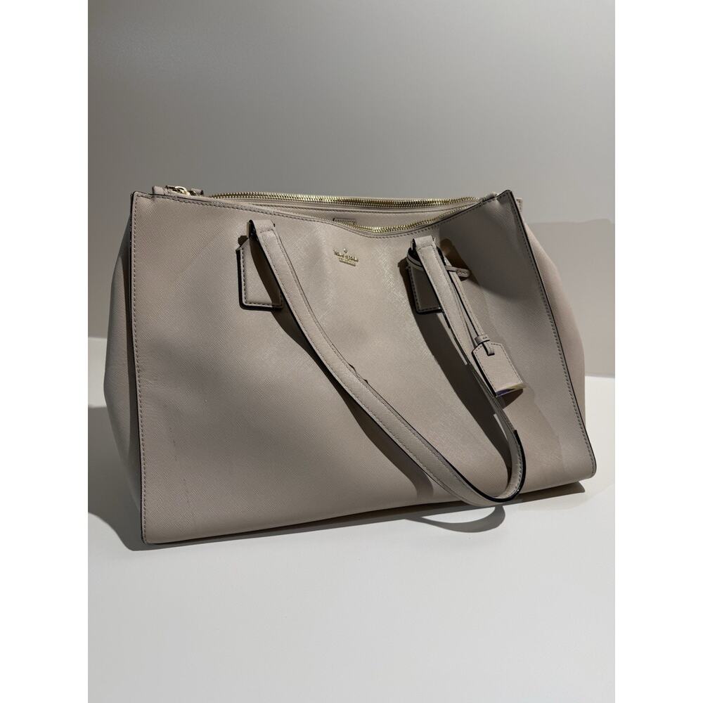 Kate Spade New York Cedar Street Jensen Tote – Warm Vellum